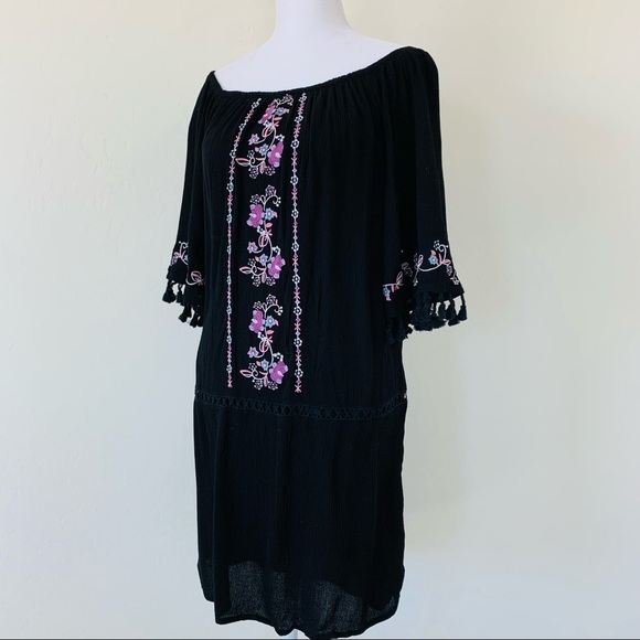 Love, Fire Black Embroidered Fringe Off The Shoulder Dress Size Small - Picture 2 of 10